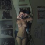 Mère de famille du 79 photo hot selfie
